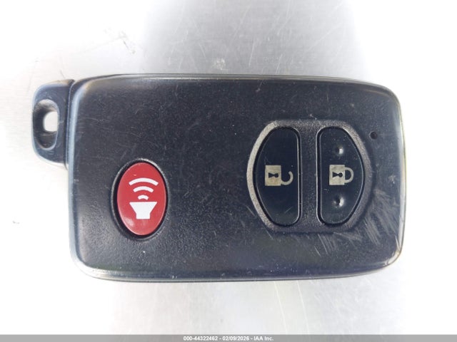 JTDZN3EU5EJ014838 Toyota Prius V Three