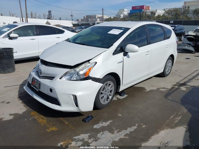 JTDZN3EU5EJ014838 Toyota Prius V Three