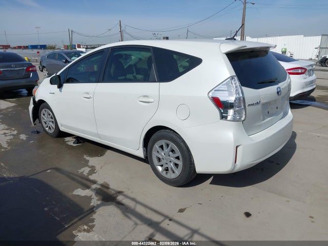 JTDZN3EU5EJ014838 Toyota Prius V Three