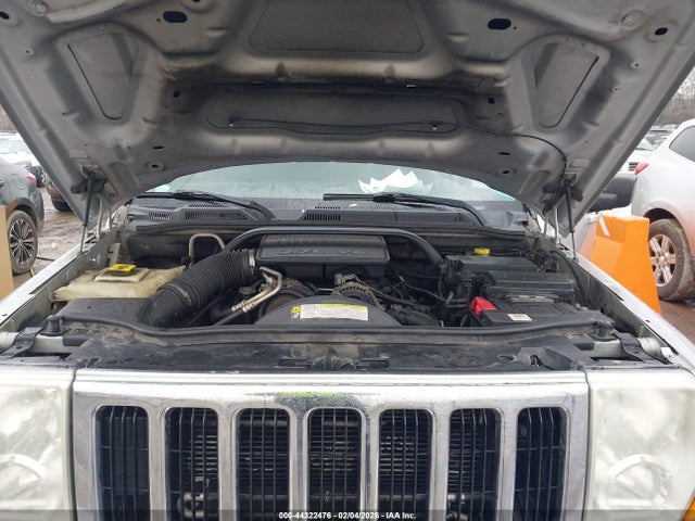 Продажа на аукционе авто 2008 Jeep Commander Sport, vin: 1J8HH48K98C242796, номер лота: 44322476