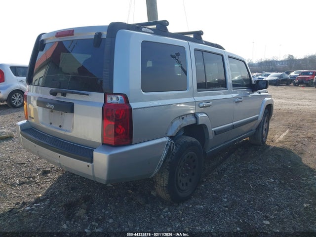 Продажа на аукционе авто 2008 Jeep Commander Sport, vin: 1J8HH48K98C242796, номер лота: 44322476