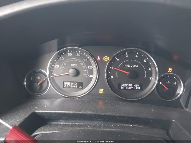 Продажа на аукционе авто 2008 Jeep Commander Sport, vin: 1J8HH48K98C242796, номер лота: 44322476