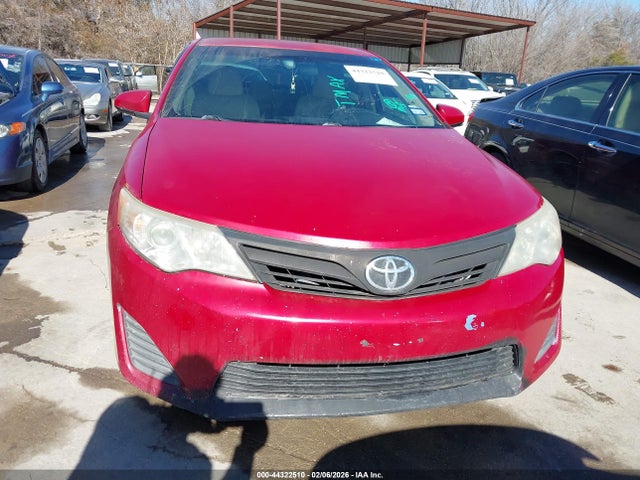 4T1BF1FK1EU733885 Toyota CAMRY LE