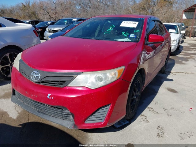 4T1BF1FK1EU733885 Toyota CAMRY LE