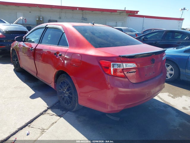 4T1BF1FK1EU733885 Toyota CAMRY LE