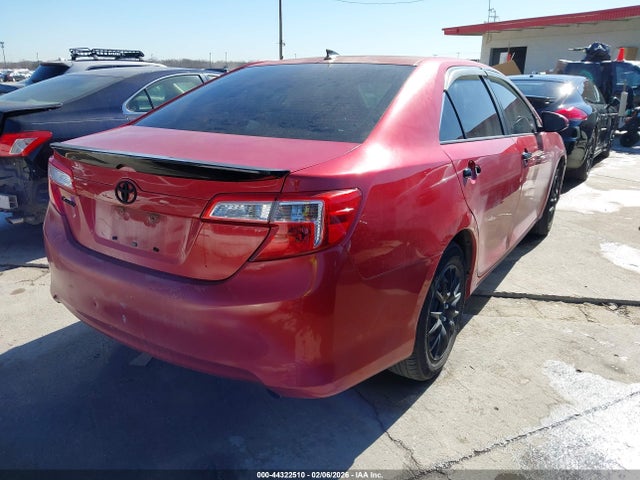 4T1BF1FK1EU733885 Toyota CAMRY LE