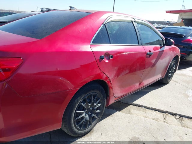 4T1BF1FK1EU733885 Toyota CAMRY LE