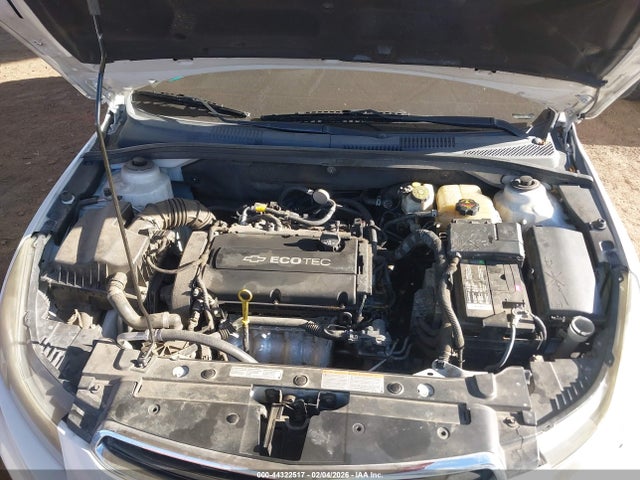 1G1PA5SG6F7101586 Chevrolet Cruze Ls Auto