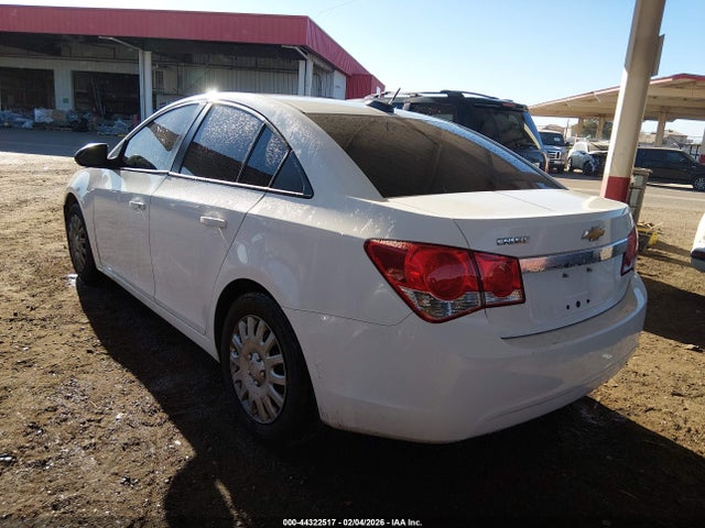 1G1PA5SG6F7101586 Chevrolet Cruze Ls Auto