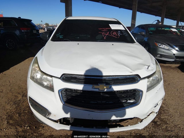 1G1PA5SG6F7101586 Chevrolet Cruze Ls Auto