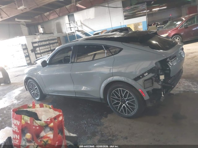 3FMTK3S5XSMA38266 Ford Mustang Mach-e Premium