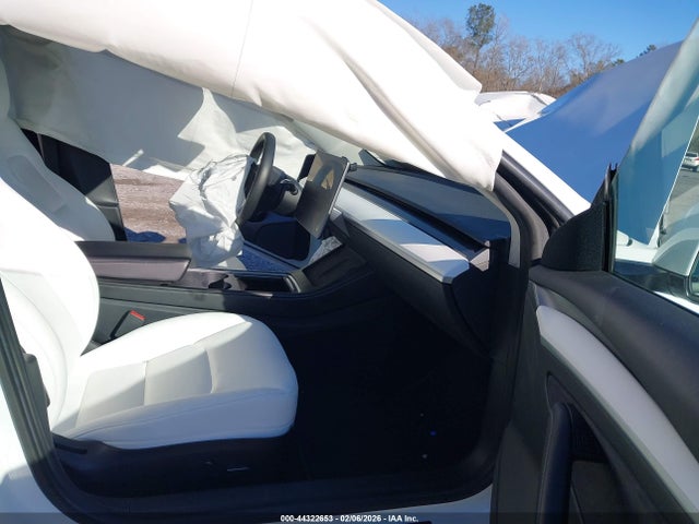 2021 TESLA MODEL 3 5YJ3E1EB1MF990193 Photo 4