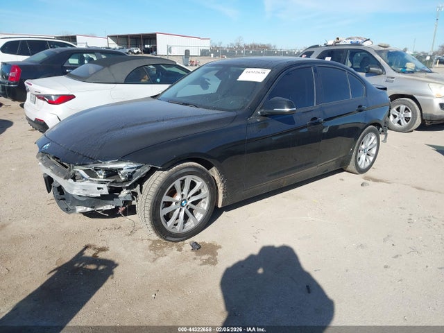2018 BMW 320I WBA8E1G52JNU92530 Photo 1