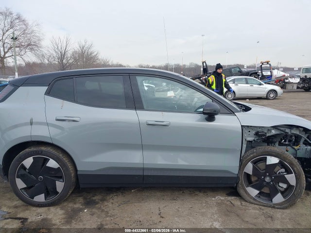 Продаж на аукціоні авто 2025 Volvo Ex30 Ultra Twin Motor Performance, Fully Electric, vin: YV4EK3ZL5S2604873, номер лоту: 44322661