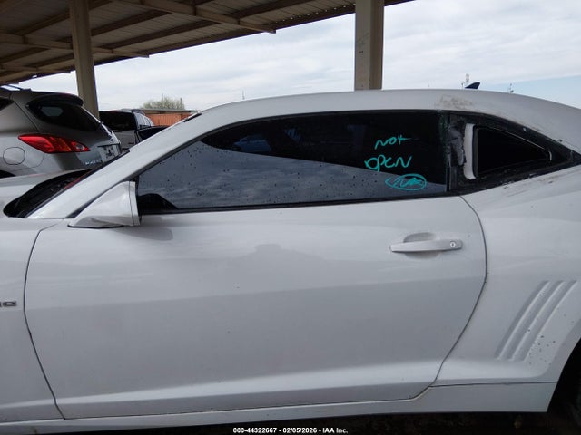 44322667 :رقم المزاد ، 2G1FA1E39E9282113 vin ، 2014 Chevrolet Camaro 2ls مزاد بيع