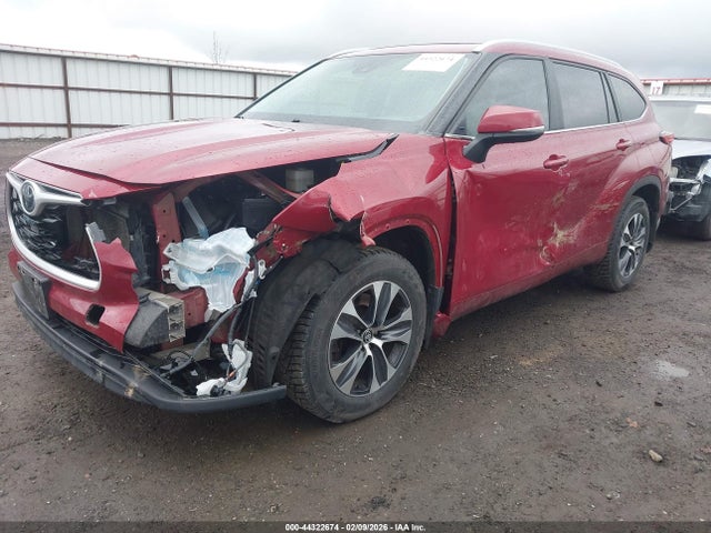 Toyota Highlander Xle 2023 5TDKDRBH3PS037474 Image 2