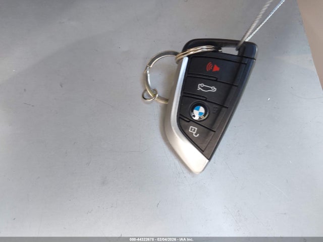 2019 BMW X3 5UXTR7C55KLF31734 Photo 10