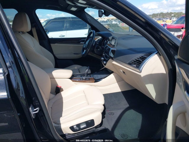 2019 BMW X3 5UXTR7C55KLF31734 Photo 4