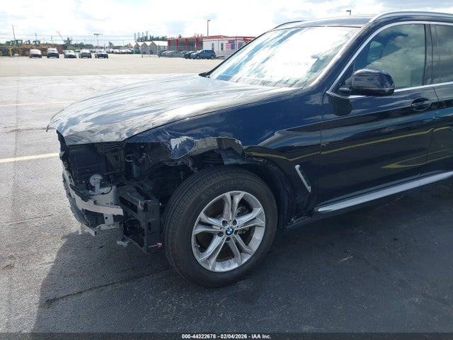 2019 BMW X3 5UXTR7C55KLF31734 Photo 5