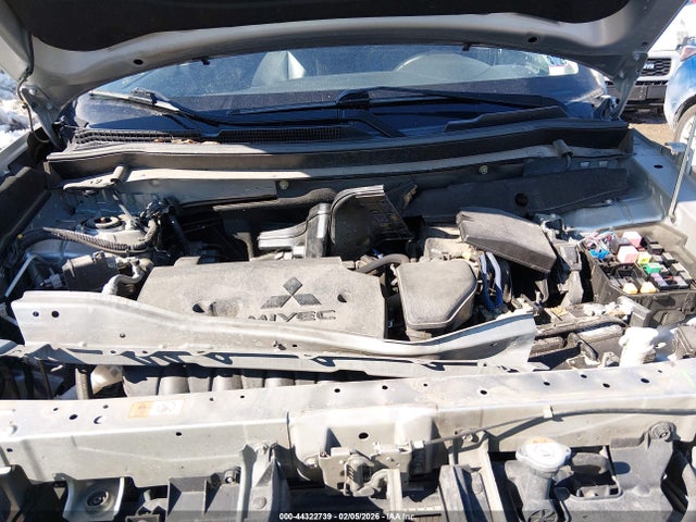 2020 MITSUBISHI OUTLANDER JA4AZ3A39LJ000432 Photo 9