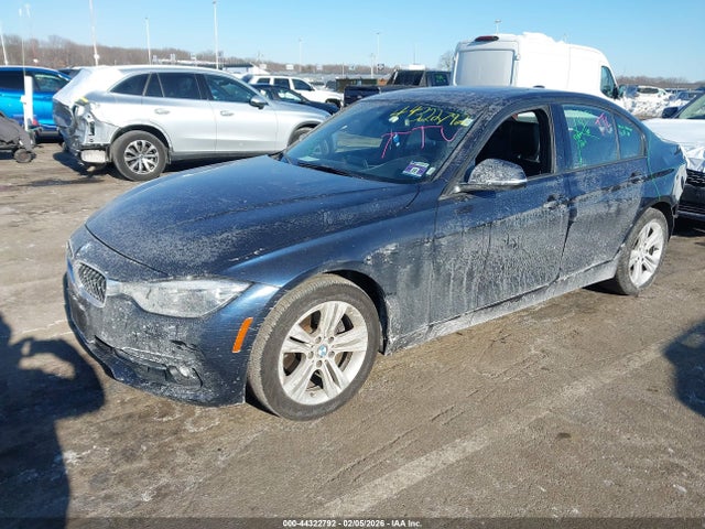 44322792 :رقم المزاد ، WBA8E3G57GNU01675 vin ، 2016 Bmw 328i Xdrive مزاد بيع