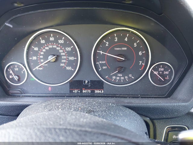44322792 :رقم المزاد ، WBA8E3G57GNU01675 vin ، 2016 Bmw 328i Xdrive مزاد بيع