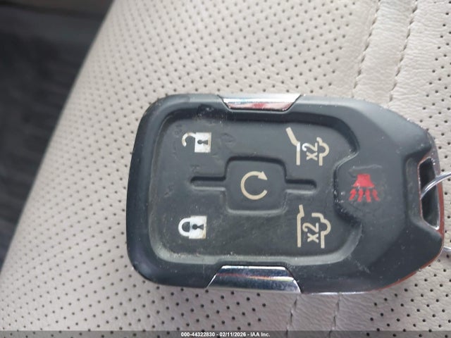 1GKS2CKJ0JR323878 GMC YUKON DENALI