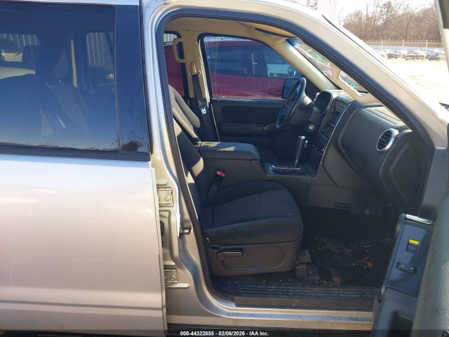 2010 FORD EXPLORER 1FMEU6DE9AUB07864 Photo 4