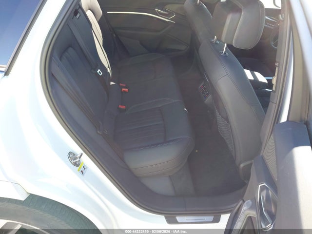 WA1CAAGE3RB017078 Audi Q8 E-tron S Line Premium Plus Quattro