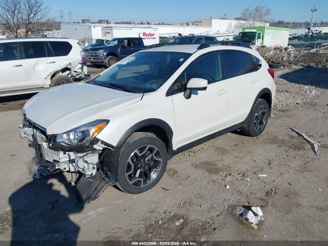 Subaru Crosstrek 2.0i Premium 2017 JF2GPABC2HH252905 Image 2