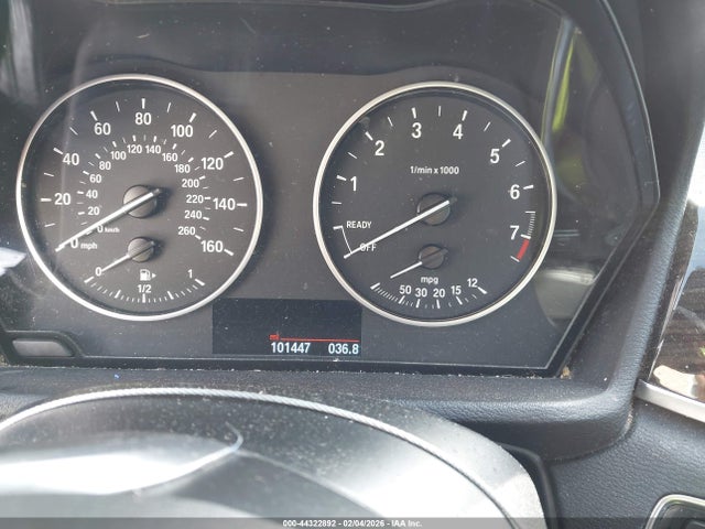 2016 BMW X1 WBXHT3C35G5E51476 Photo 6