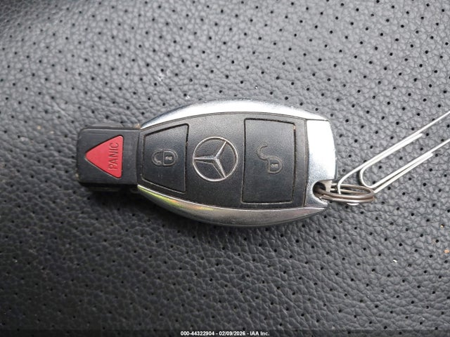 2010 Mercedes-benz Glk 350 მანქანა იყიდება აუქციონზე, vin: WDCGG5GB8AF517666, აუქციონის ნომერი: 44322904
