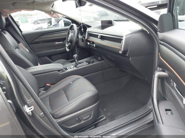 44322920 :رقم المزاد ، 7MMVABEM9SN335712 vin ، 2025 Mazda Cx-50 2.5 S Premium Plus Package مزاد بيع