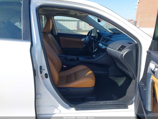 44322926 :رقم المزاد ، JTHKD5BH2C2061077 vin ، 2012 Lexus Ct 200h Premium مزاد بيع