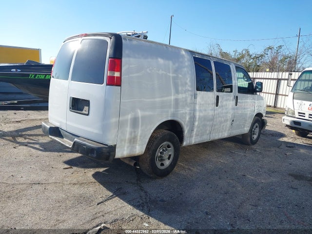 2013 CHEVROLET EXPRESS 2500 1GCWGFCAXD1115606 Photo 3