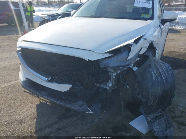 Продаж на аукціоні авто 2021 Mazda Cx-5 Grand Touring, vin: JM3KFBDM1M0300093, номер лоту: 44323038