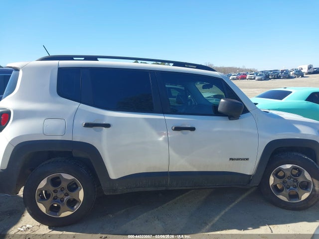 Продаж на аукціоні авто 2015 Jeep Renegade Sport, vin: ZACCJBAT7FPB80479, номер лоту: 44323057
