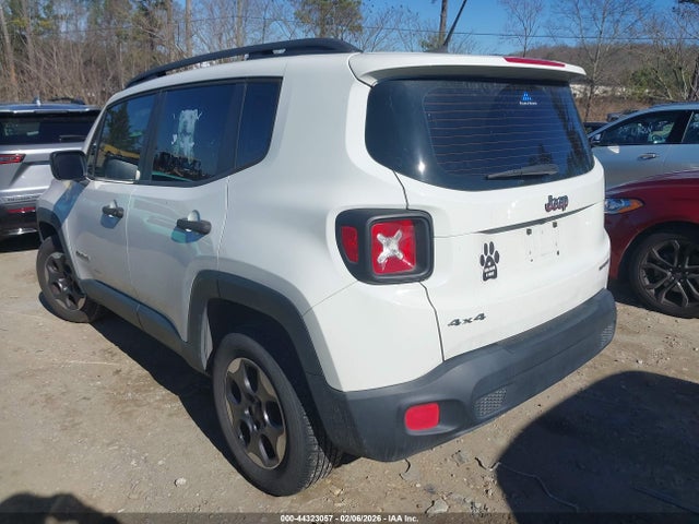 Продаж на аукціоні авто 2015 Jeep Renegade Sport, vin: ZACCJBAT7FPB80479, номер лоту: 44323057