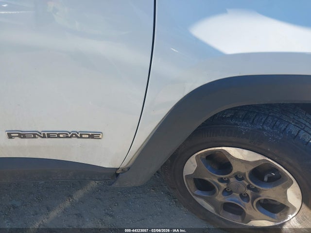 Продаж на аукціоні авто 2015 Jeep Renegade Sport, vin: ZACCJBAT7FPB80479, номер лоту: 44323057