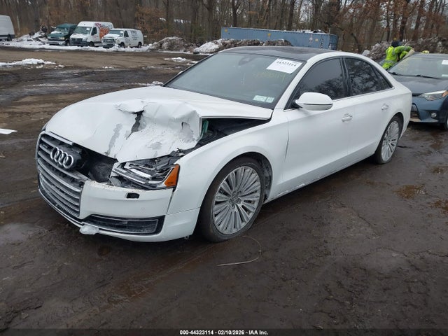 44323114 :رقم المزاد ، WAUJGAFD8FN020005 vin ، 2015 Audi A8 3.0t مزاد بيع