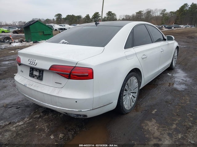44323114 :رقم المزاد ، WAUJGAFD8FN020005 vin ، 2015 Audi A8 3.0t مزاد بيع