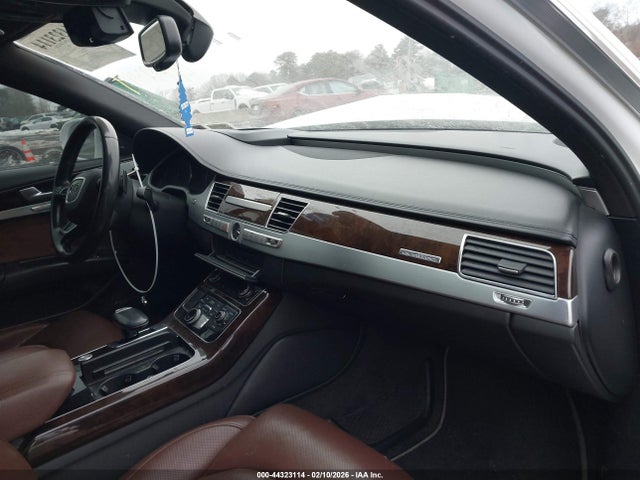 44323114 :رقم المزاد ، WAUJGAFD8FN020005 vin ، 2015 Audi A8 3.0t مزاد بيع