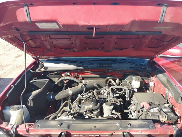 5TFAX5GNXGX063445 Toyota Tacoma Sr