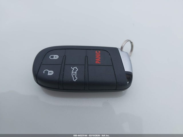 Продажа на аукционе авто 2016 Chrysler 300 Limited, vin: 2C3CCAAG5GH321046, номер лота: 44323144