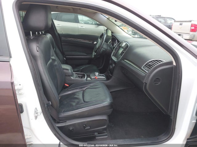 Продажа на аукционе авто 2016 Chrysler 300 Limited, vin: 2C3CCAAG5GH321046, номер лота: 44323144