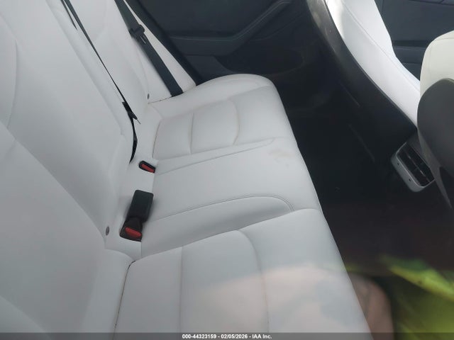 2022 Tesla Model 3 Long Range Dual Motor All-wheel Drive მანქანა იყიდება აუქციონზე, vin: 5YJ3E1EB3NF199441, აუქციონის ნომერი: 44323159