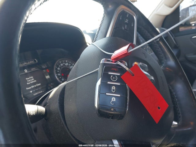 44323189 :رقم المزاد ، 1C6SRFBT1KN771914 vin ، 2019 Ram 1500 مزاد بيع