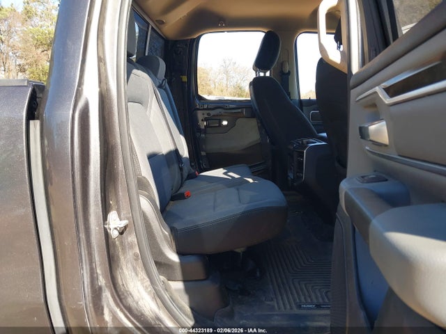 44323189 :رقم المزاد ، 1C6SRFBT1KN771914 vin ، 2019 Ram 1500 مزاد بيع