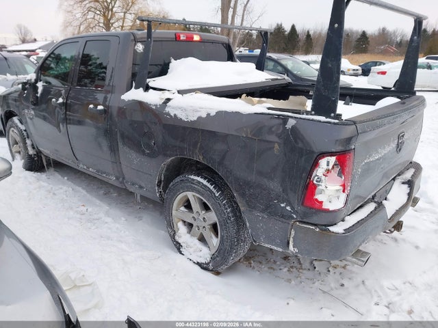 44323198 :رقم المزاد ، 1C6RR7FT2JS193014 vin ، 2018 Ram 1500 مزاد بيع