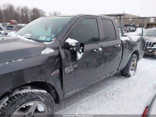 44323198 :رقم المزاد ، 1C6RR7FT2JS193014 vin ، 2018 Ram 1500 مزاد بيع